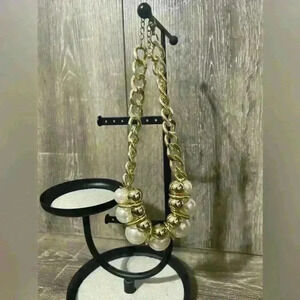 Gold Tone Beautiful Necklace